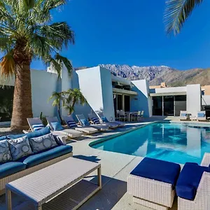 plush-pad-palm-springs.palm-springs-ca-hotels.com/